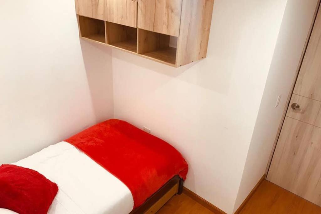 Apartamento Homy #5 - Corferias, Embassy, Airport, G12, Un, Agora
