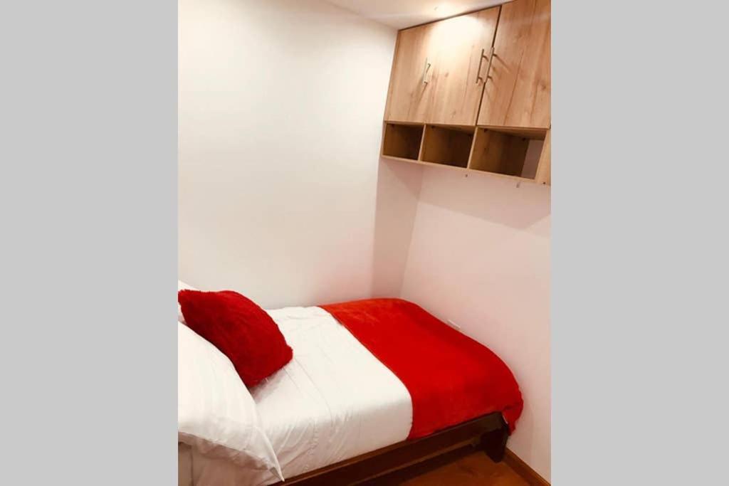 Apartamento Homy #5 - Corferias, Embassy, Airport, G12, Un, Agora *